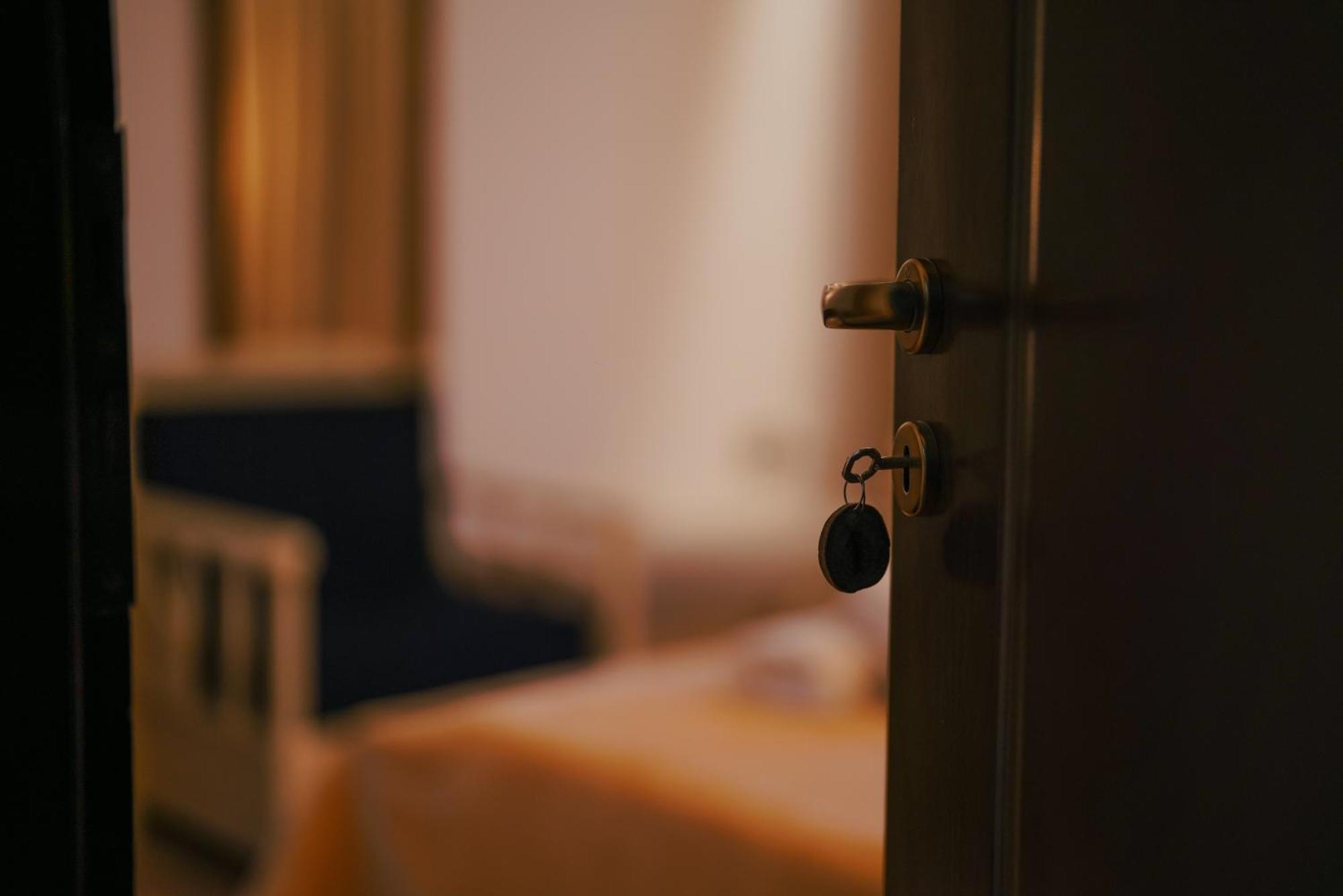 Maya Hostel بيرات المظهر الخارجي الصورة