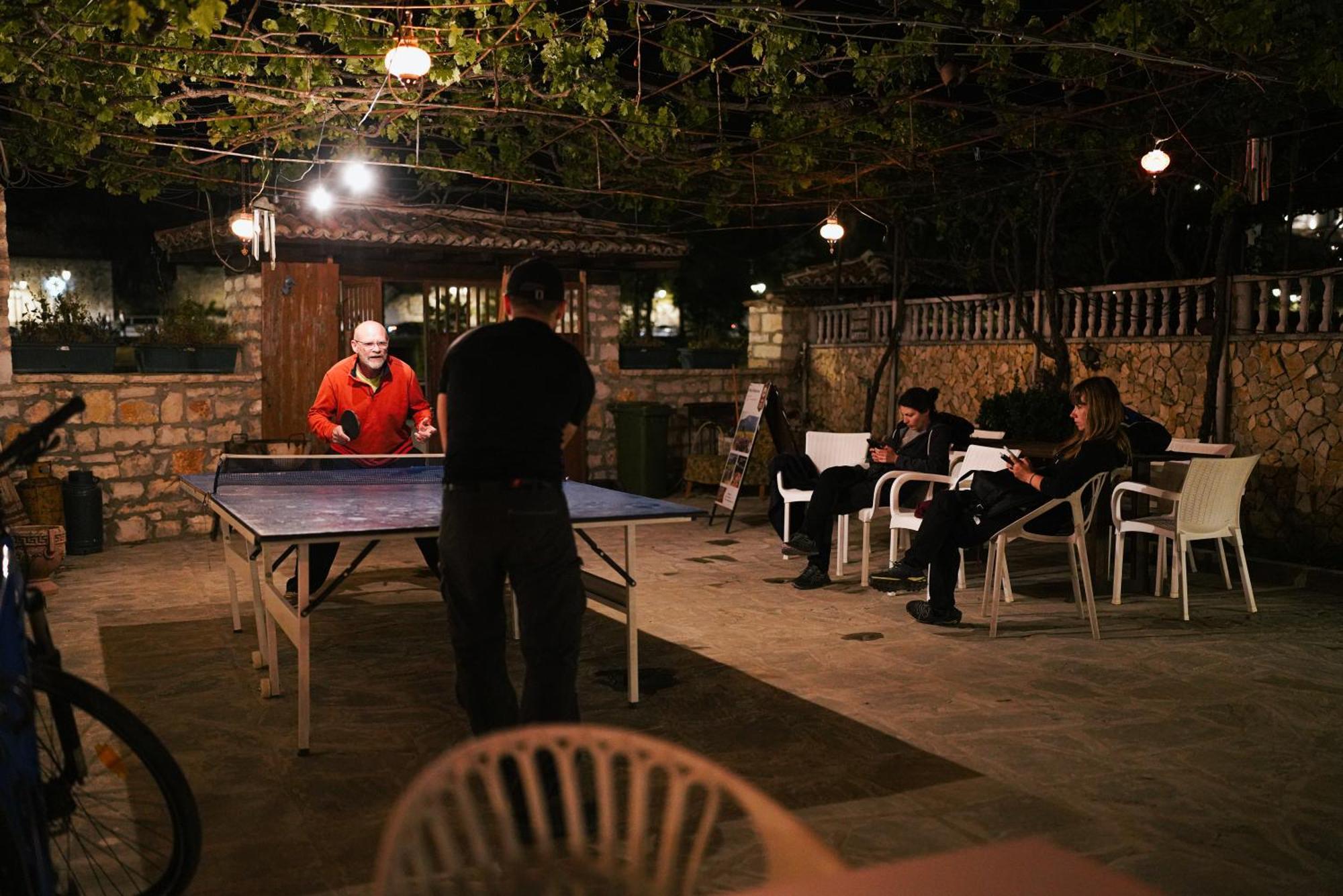 Maya Hostel بيرات المظهر الخارجي الصورة